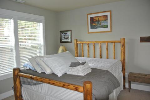932 E Timber Pine Dr, Sisters, OR 97759 photo 28