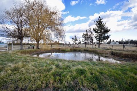 22169 Nelson Rd, Bend, OR 97701 photo 2