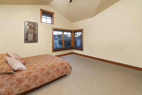 19030 NW Squirreltail Loop, Bend, OR 97703 photo 20