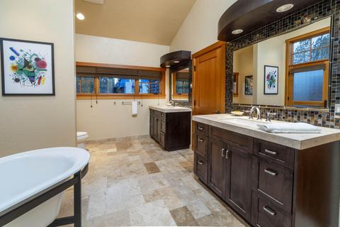 19030 NW Squirreltail Loop, Bend, OR 97703 photo 18