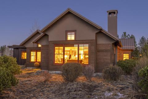 19030 NW Squirreltail Loop, Bend, OR 97703 photo 4