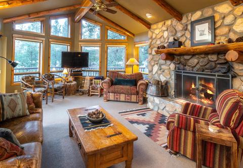 18166 27 Oregon Loop, Sunriver, OR 97707 photo 1
