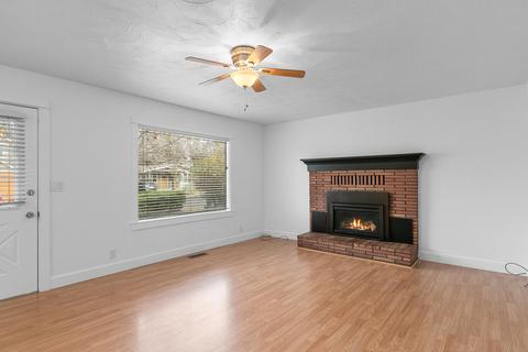 445 NEmerson Ave, Bend, OR 97701 photo 7