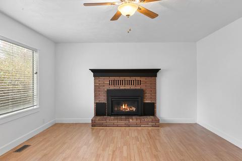 445 NEmerson Ave, Bend, OR 97701 photo 6