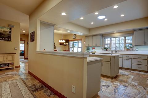 61267 Benham Rd, Bend, OR 97702 photo 11