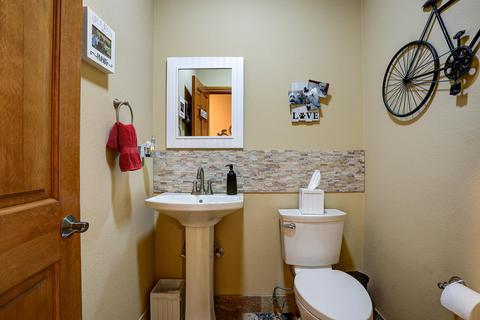 61267 Benham Rd, Bend, OR 97702 photo 20