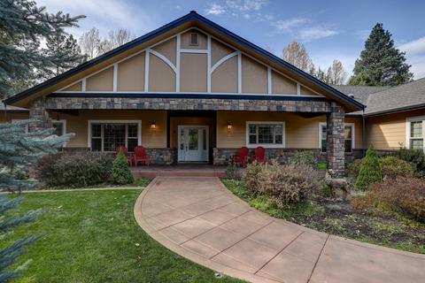 61267 Benham Rd, Bend, OR 97702 photo 2