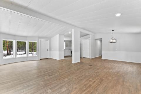 53791 2nd St, La Pine, OR 97739 photo 9
