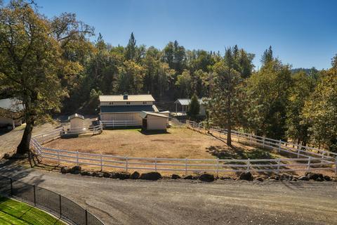 1999 Crowfoot Rd, Eagle Point, OR 97524 photo 31