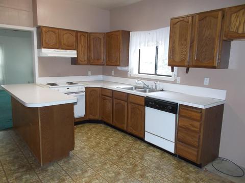 377 S E St, Lakeview, OR 97630 photo 3