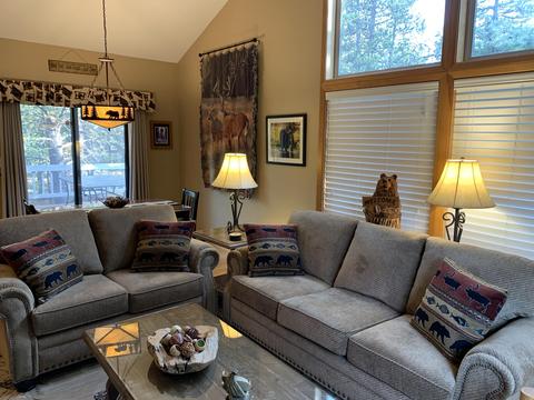 17711 Rogue Ln, Sunriver, OR 97707 photo 8