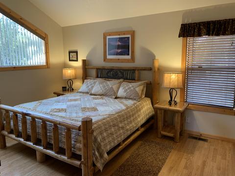 17711 Rogue Ln, Sunriver, OR 97707 photo 9