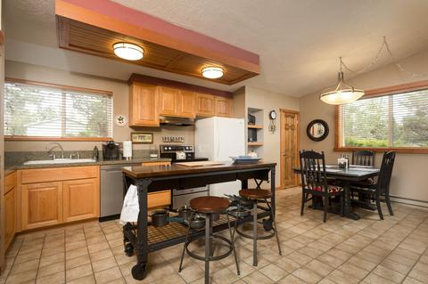 17840 Cascade Estates Dr, Bend, OR 97703 photo 13