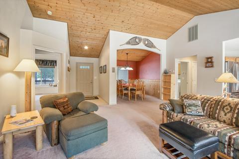 55782 Lost Rider Loop, Bend, OR 97707 photo 17