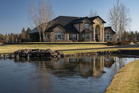 62690 Erickson Rd, Bend, OR 97701 photo 3