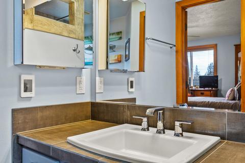 64460 Mcgrath Rd, Bend, OR 97701 photo 19