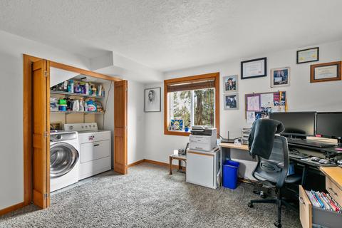 64460 Mcgrath Rd, Bend, OR 97701 photo 26