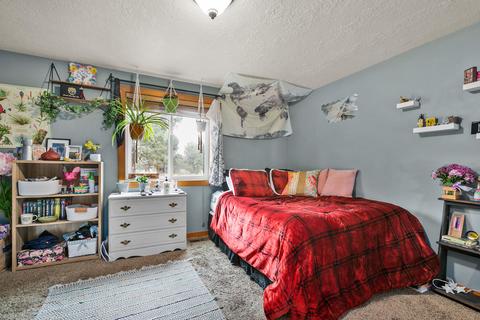 64460 Mcgrath Rd, Bend, OR 97701 photo 23