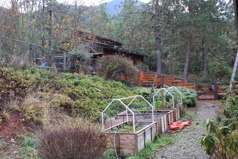 1212 Hogan Rd, Applegate, OR 97530 photo 4
