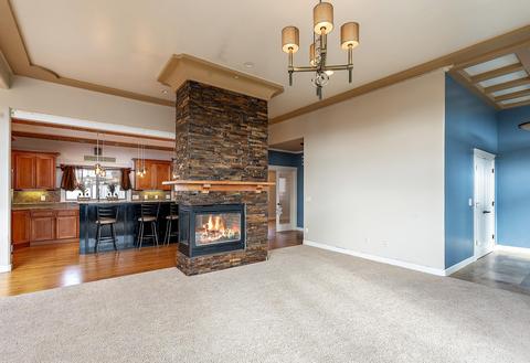 1013 Azure Way, Eagle Point, OR 97524 photo 8