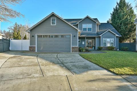 17 Morel Ct, Eagle Point, OR 97524 photo 3