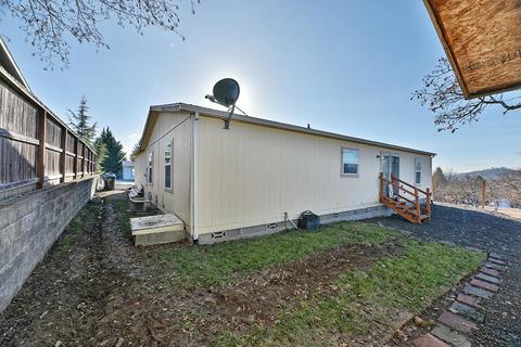 551 Hammer Ln, Eagle Point, OR 97524 photo 7