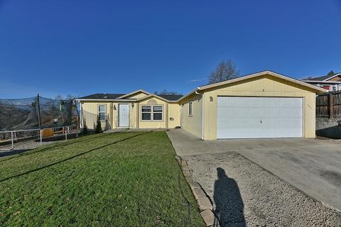551 Hammer Ln, Eagle Point, OR 97524 photo 3
