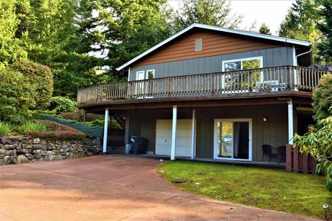5902 View Loop, Florence, OR 97439 photo 2
