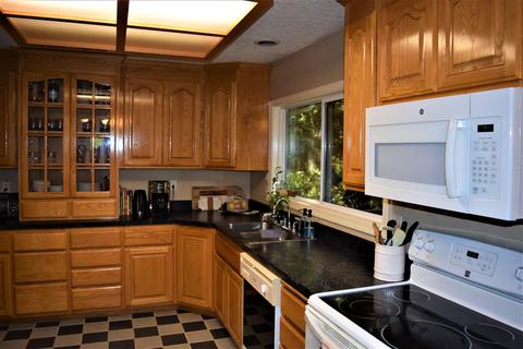 5902 View Loop, Florence, OR 97439 photo 7