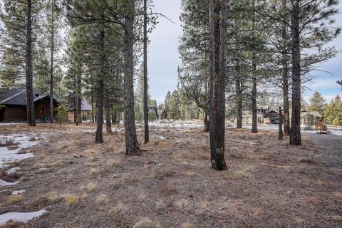 56593 Sunstone Loop, Bend, OR 97707 photo 2