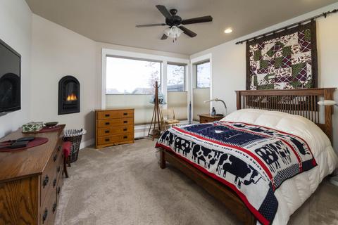 19302 Alianna Loop, Bend, OR 97702 photo 9