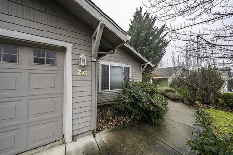 76 Mountain View Dr, Phoenix, OR 97535 photo 4