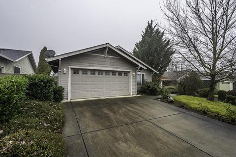 76 Mountain View Dr, Phoenix, OR 97535 photo 3
