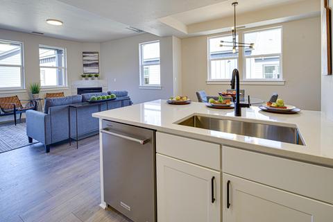 20545 NE Gloucester Ln, Bend, OR 97701 photo 15