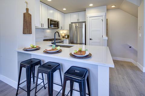 20545 NE Gloucester Ln, Bend, OR 97701 photo 11