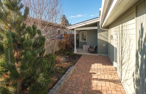 61076 SE Ruby Peak Ln, Bend, OR 97702 photo 32