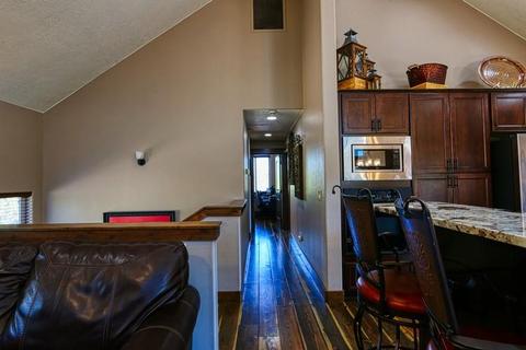 20270 Rogers Rd, Bend, OR 97703 photo 10