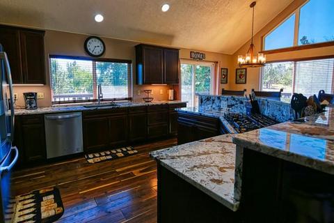 20270 Rogers Rd, Bend, OR 97703 photo 6