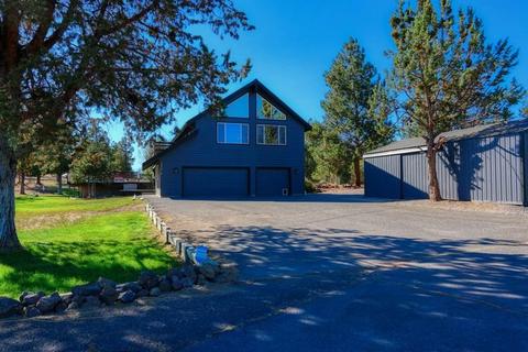 20270 Rogers Rd, Bend, OR 97703 photo 1