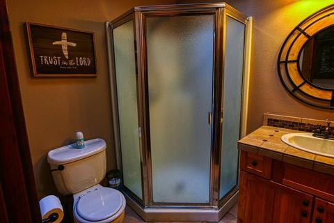 20270 Rogers Rd, Bend, OR 97703 photo 11