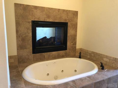 20940 Fireside Trl, Bend, OR 97702 photo 14
