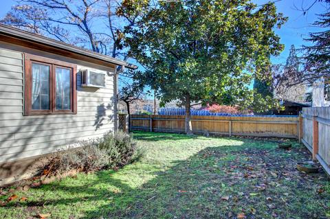 108 W Fifth St, Phoenix, OR 97535 photo 15