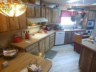124 Ollis Rd, Cave Junction, OR 97523 photo 8