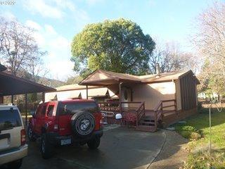 124 Ollis Rd, Cave Junction, OR 97523 photo 2
