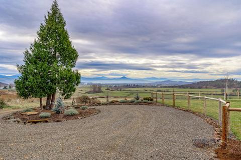 3043 Brophy Rd, Eagle Point, OR 97524 photo 67