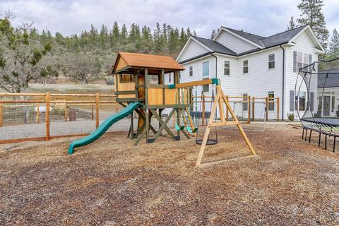 3043 Brophy Rd, Eagle Point, OR 97524 photo 68