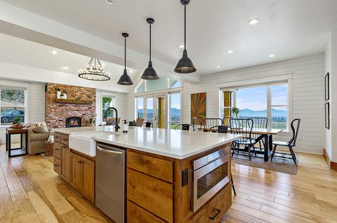 3043 Brophy Rd, Eagle Point, OR 97524 photo 18