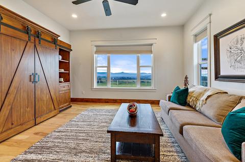 3043 Brophy Rd, Eagle Point, OR 97524 photo 28