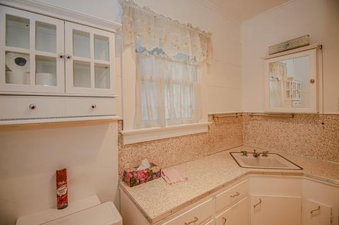 110 Sixth St, Phoenix, OR 97535 photo 17