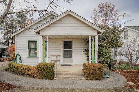 110 Sixth St, Phoenix, OR 97535 photo 2